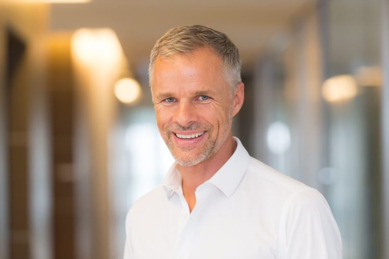 McKinsey & Traumaarbeit: Jens Riese, Ex-McKinsey-Partner & Trauma-Therapeut (Podcast)